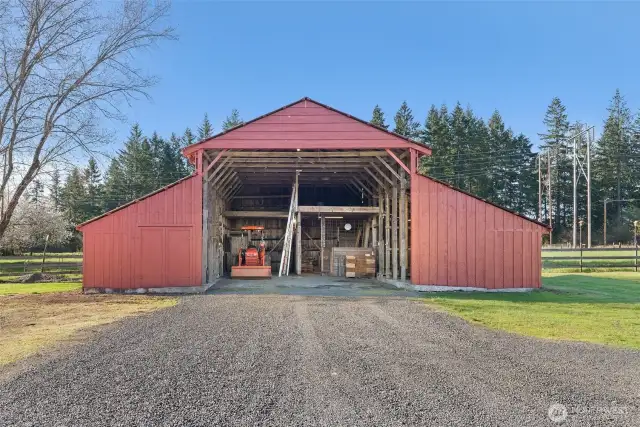 3 Stall Barn