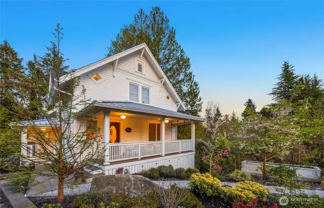 Thoughtfully reimagined in 2021 by Jefferson Fine Homes, this stand-alone residence is a rare find in the downtown area!