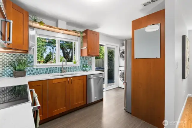 Light and Bright Kitchen
