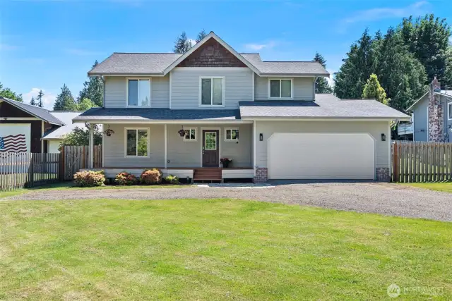 Immaculate 2 story home in sought after Edgewater Estates