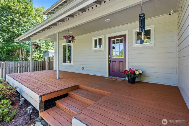 Covered front entry welcomes guests.
