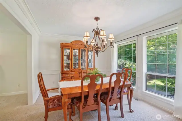 Formal Dining