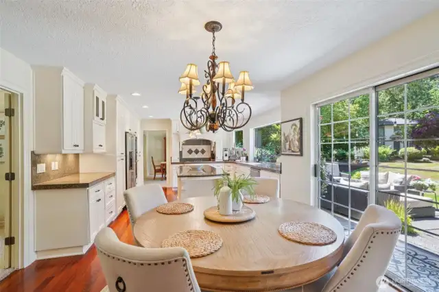 Breakfast  Nook