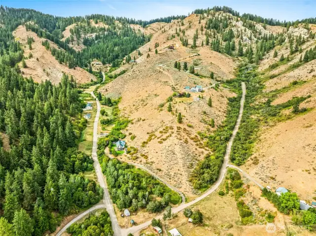 Large lot backing to forest service for endless exploring.