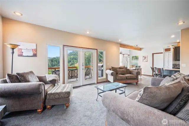 living looking toward dining/kitchen