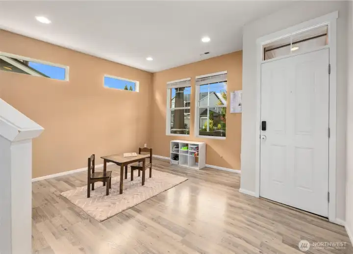 Entry living (used as downstairs play)