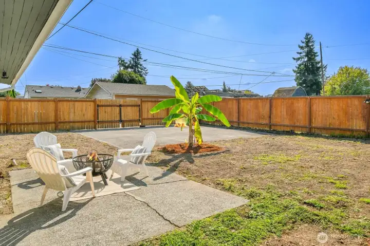 Back yard patio area