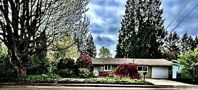Move-in ready one level home on quiet dead end street
