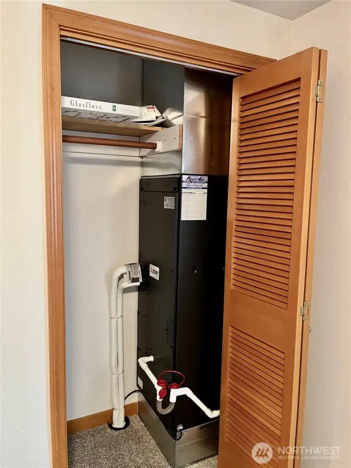 furnace access in 2nd bedroom