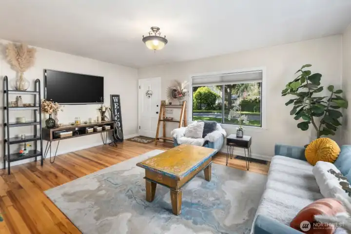 TV and Bracket comes with the home!