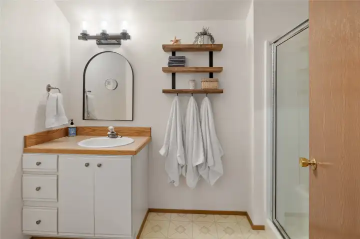 Upstairs Bathroom.
