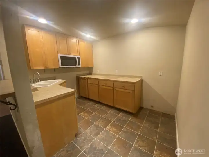 2 BR caretakers on 2nd level of shop