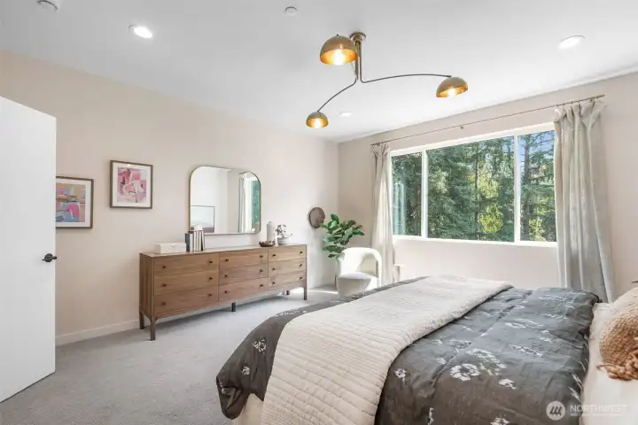 Photos are for illustrative purposes only and may depict a different floor plan in the community. Actual layout & specifications vary.