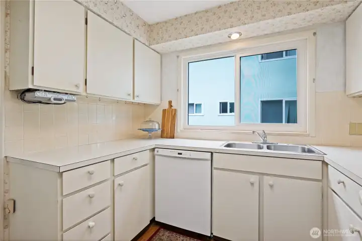 Large window in Kitchen