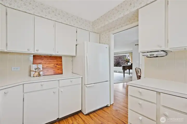 Kitchen with pocket door