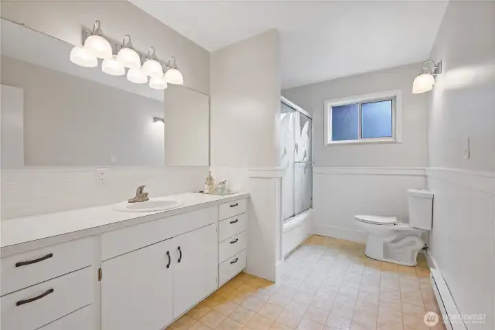 Large primary bath