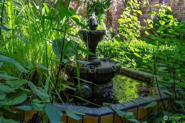 The main focal point of the courtyard is the beautiful fountain.
