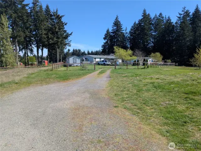 Spacious 1 acre level lot with reasonable space rent