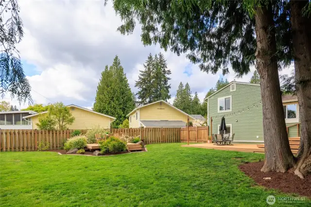 Plenty of space for lawn sports, gardening & Summer BBQ's.