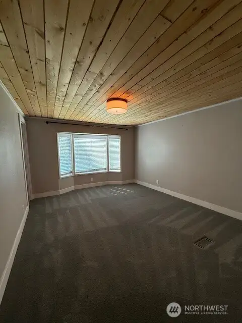 M Bedroom