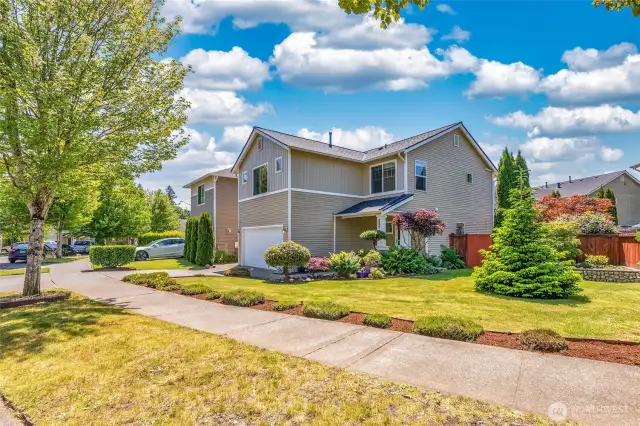 The Farm at Woods Creek is conveniently located near downtown Monroe, shopping an dining.