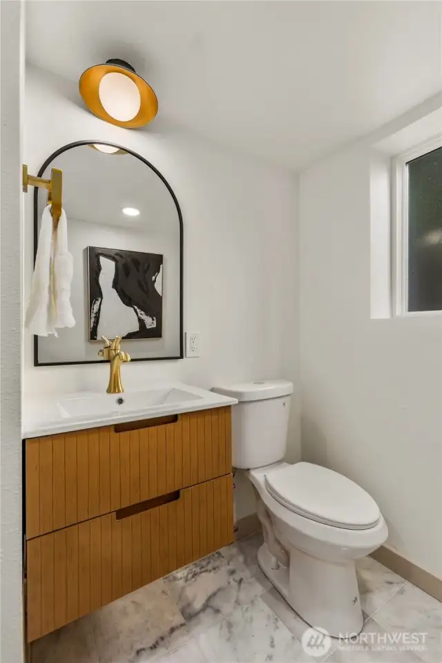 Lower Level Bath