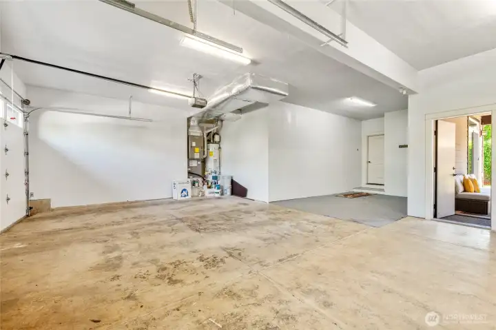 RARE 4-car garage!