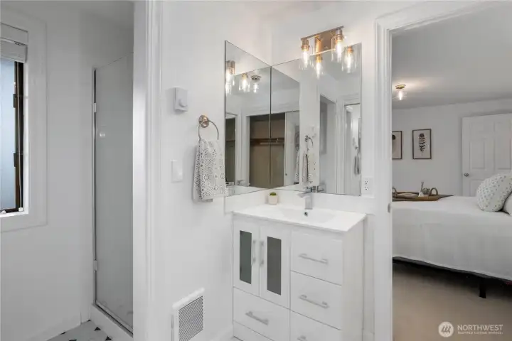 Main floor primary suite bathroom