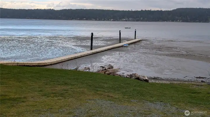 Honeymoon Bay is between Holmes Harbor and Saratoga Passage