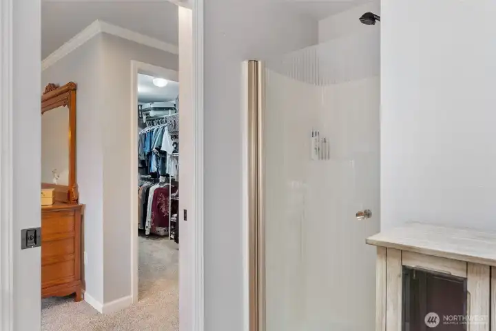Separate shower. Note the walk-in closet