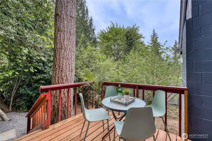 Private deck off the dining area perfect for dining alfresco