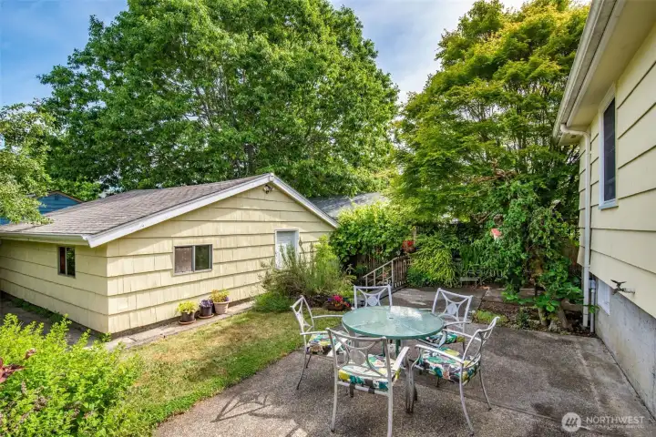 Sweet patio for all of your al fresco dining and entertaining
