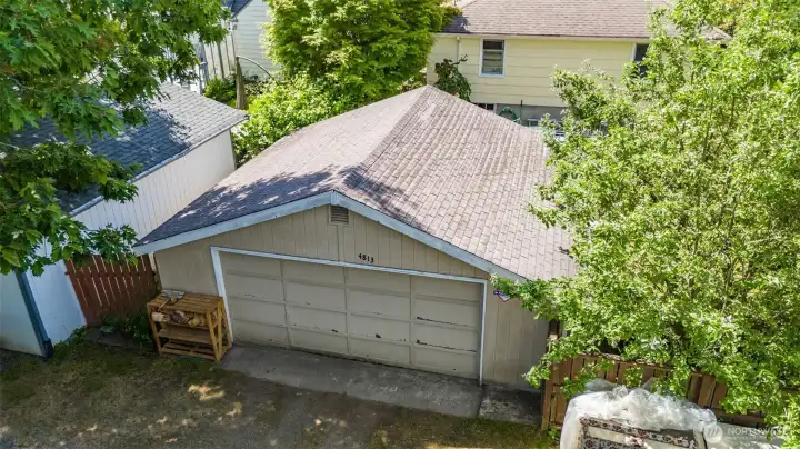 Alley access to the detached garage