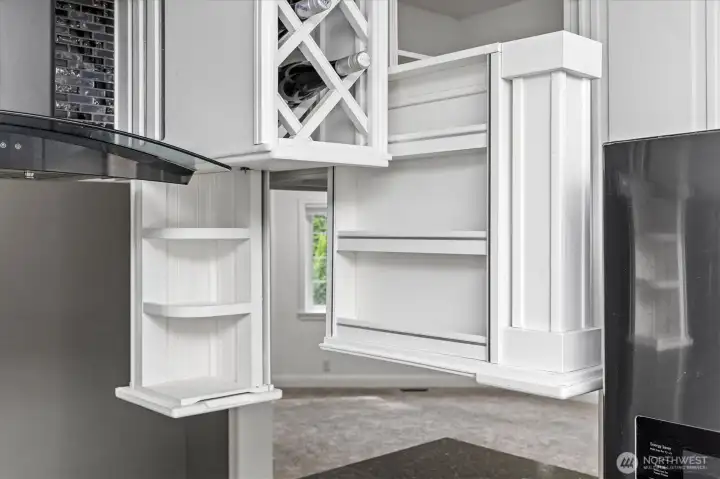 kitchen built in features close up