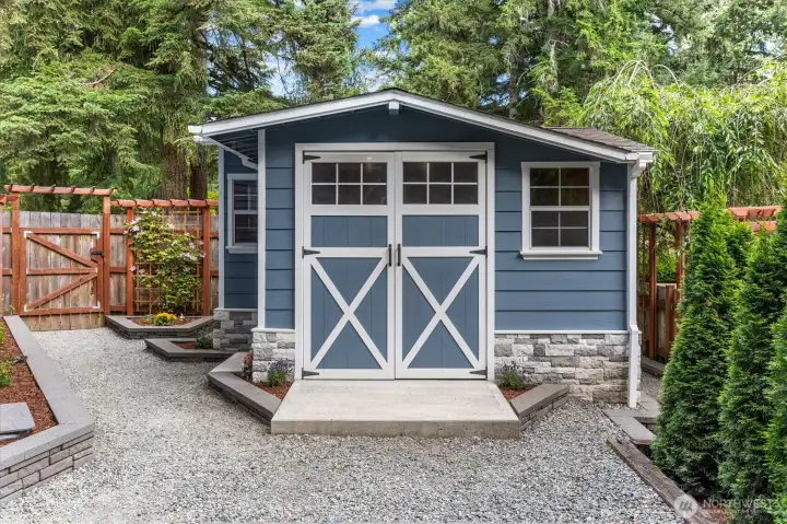 shed in side yard