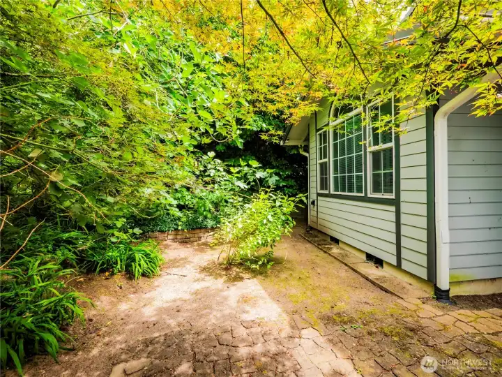 BACKYARD PATIO AREA...SURROUNDED BY NATURE...A GREAT PLACE TO REST AND RELAX