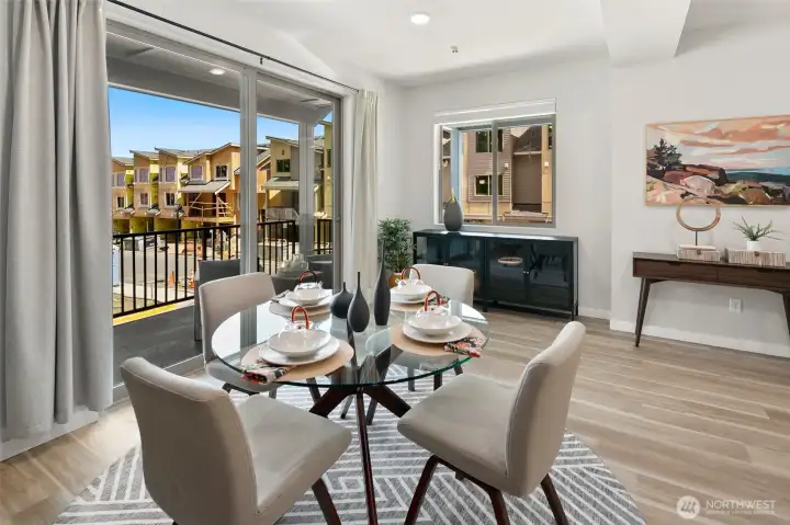 main level dining space