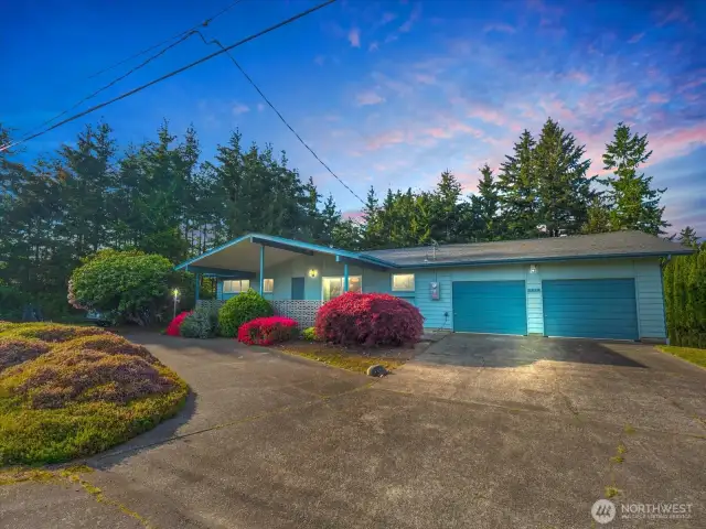 Welcome home to 2316 Bowman Ave NW