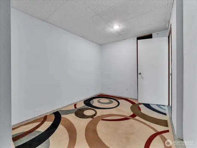 Second additional hobby room or office space in the daylight basement.