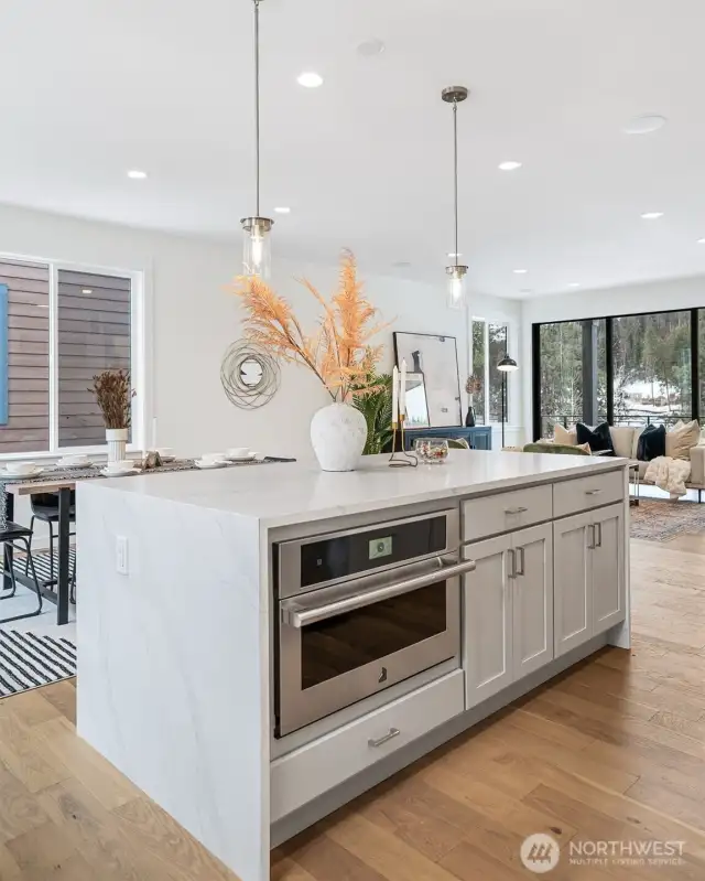 Photos are for illustrative purposes only & depict a different floor plan by Toll Brothers, finishes, or features than the actual home for sale. Actual layout & specifications vary. Home listed for sale (Acadian Elite) is brand new & photos are not yet available.