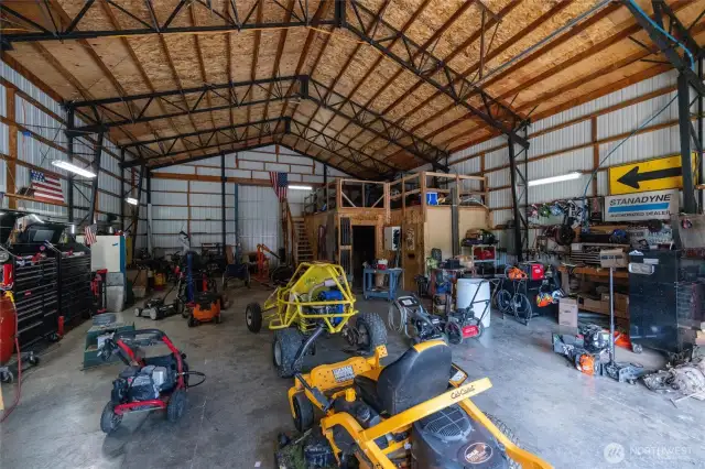 Space for all your tools, toys & projects!