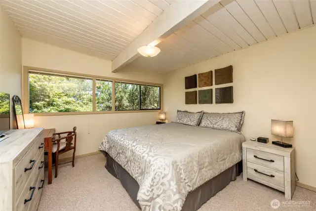 The second main floor bedroom. Spacious and comfortable!