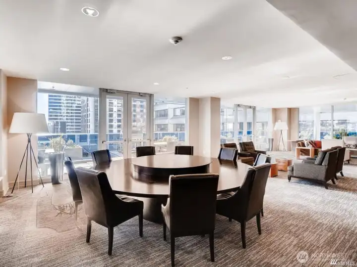 18th floor Resident lounge and screening area