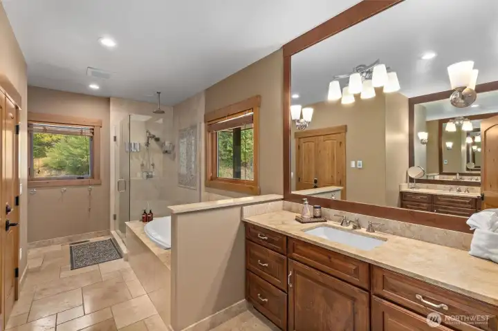 Primary en suite