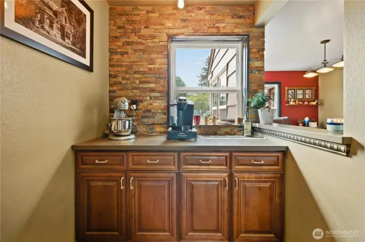 Breakfast/coffee bar