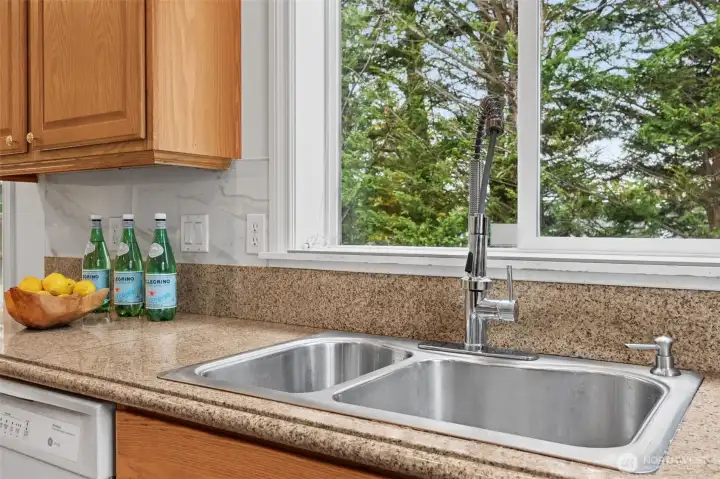 Wide counters and loads of windows