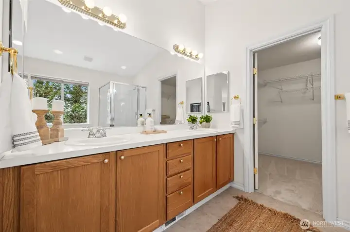 5- Piece Bath, plus Huge walk-in Closet!