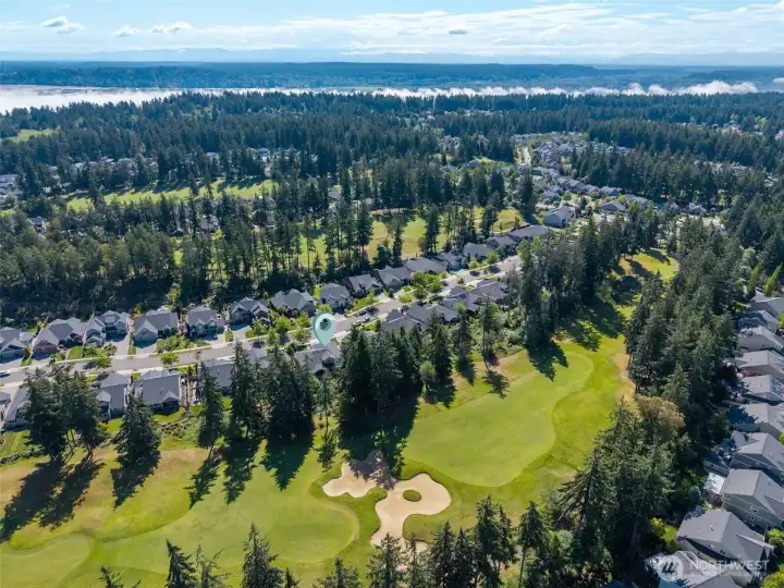 You can see the Fairway you sit on.