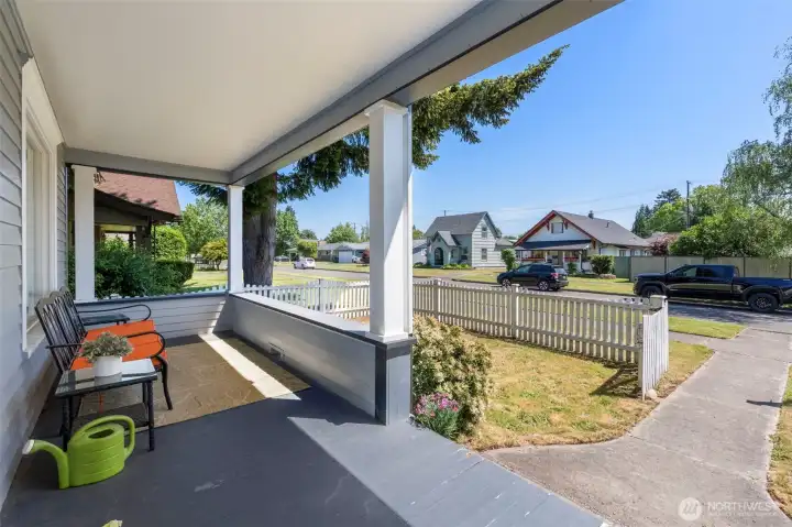 Large covered porch Large covered porch