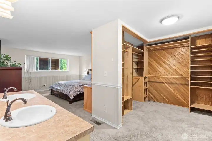Primary Bedroom W/ walk in Closet